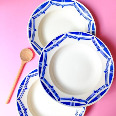 Assiettes creuses bleues