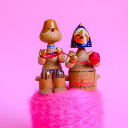 Petit couple tricoteurs